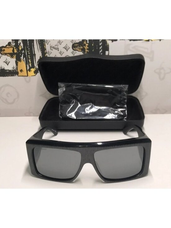 New Authentic Balenciaga BB0002S 003 Grey/Silver Mirror Shield Sunglasses main image 5